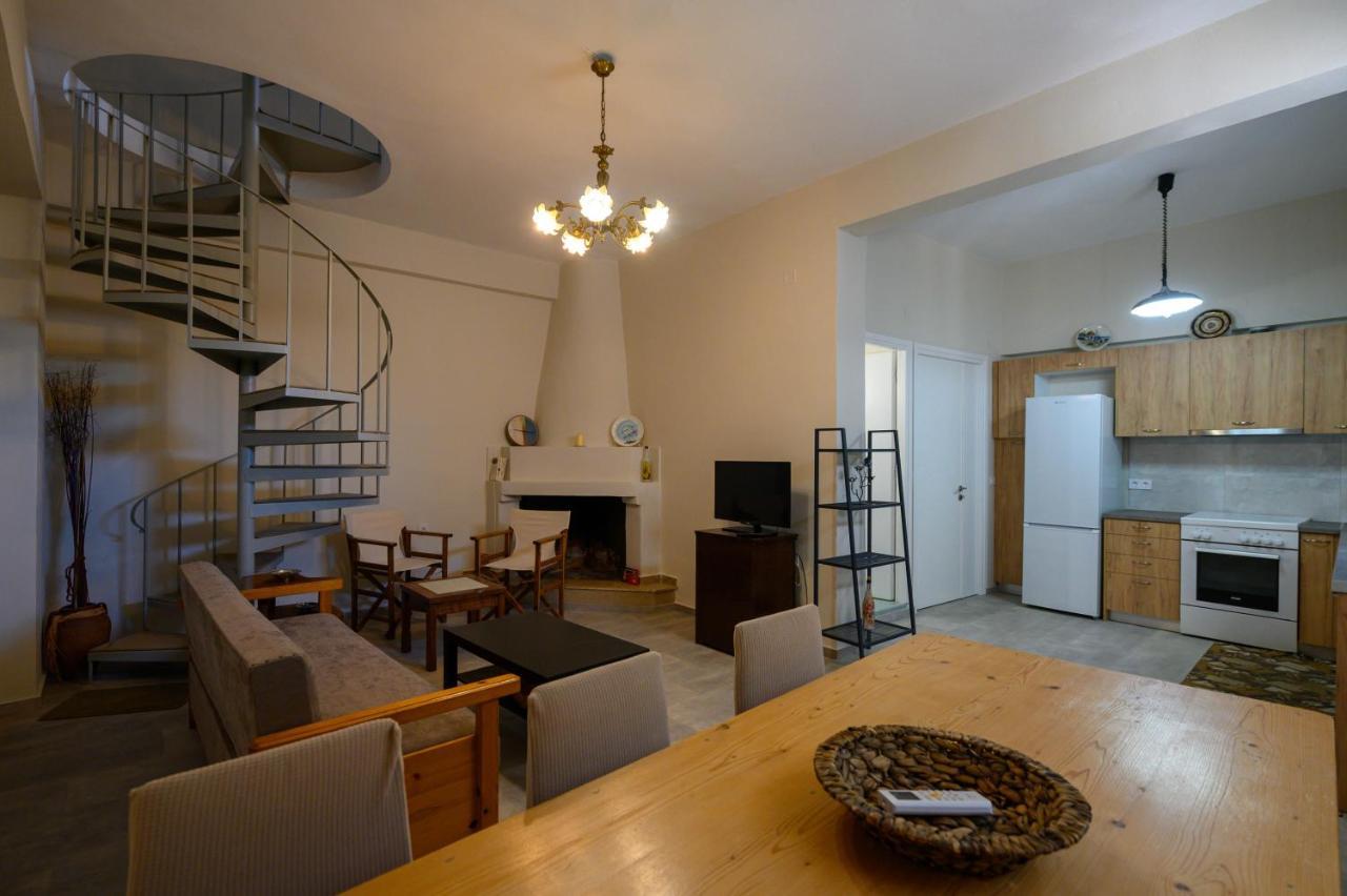 Village Maisonette Apartment Avramio